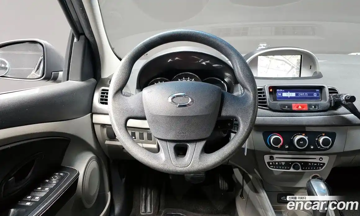 Renault SM3 2012 1.6 гидро в Москве № 1346706, фото 13