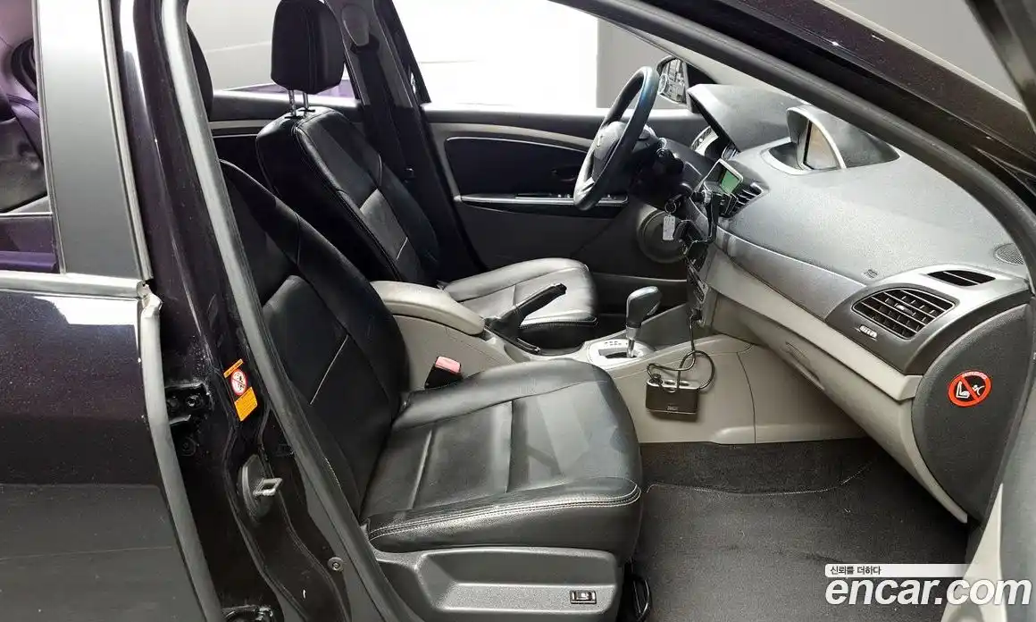 Renault SM3 2012 1.6 гидро в Москве № 1346706, фото 10