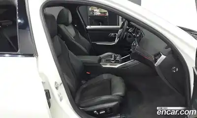 BMW 3-Series 2020 2.0 Автомат в Москве № 1347539, миниатюра 11