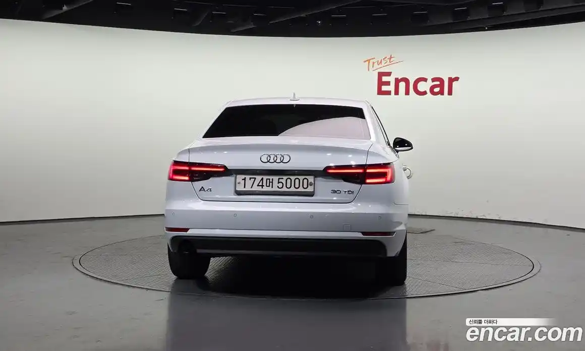 Audi A4 2018 2.0 гидро в Москве № 1348354, фото 4