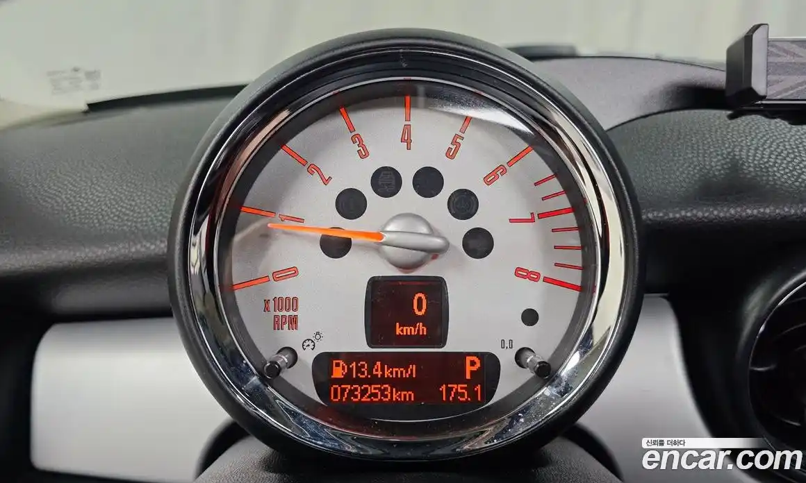 Mini Cooper 2011 1.6 гидро в Москве № 1349761, фото 8