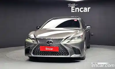 Lexus LS 2019 3.4 гидро в Москве № 1350132, миниатюра 3