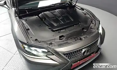 Lexus LS 2019 3.4 гидро в Москве № 1350132, миниатюра 6