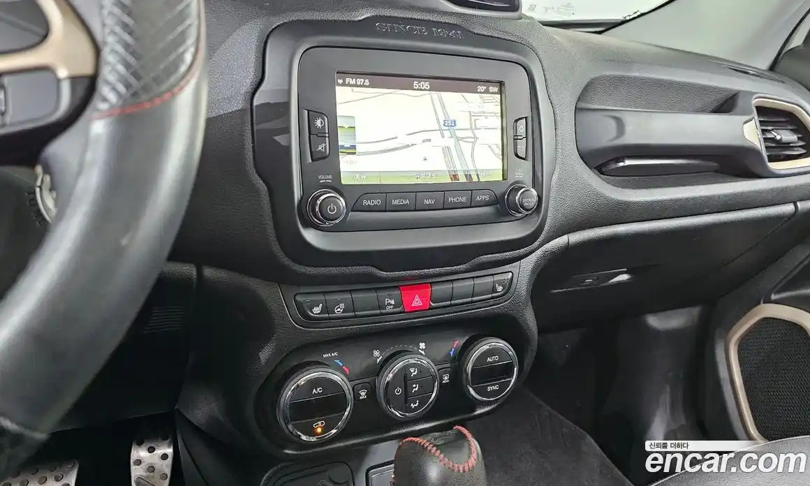 Jeep Renegade 2017 2.4 гидро в Москве № 1350670, фото 12