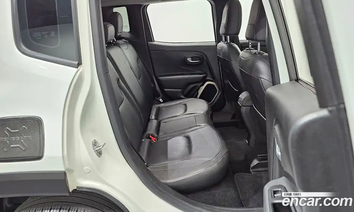 Jeep Renegade 2017 2.4 гидро в Москве № 1350670, фото 18
