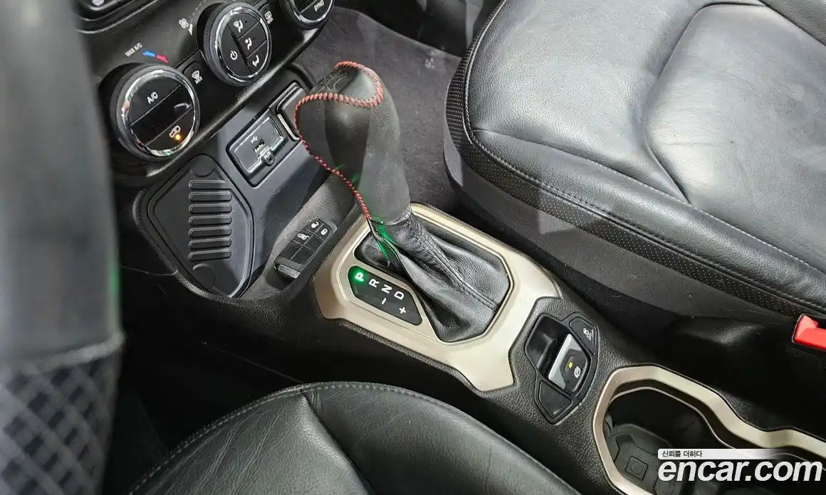 Jeep Renegade 2017 2.4 гидро в Москве № 1350670, фото 9