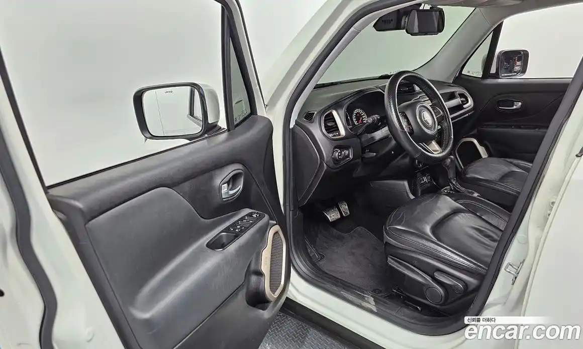 Jeep Renegade 2017 2.4 гидро в Москве № 1350670, фото 10