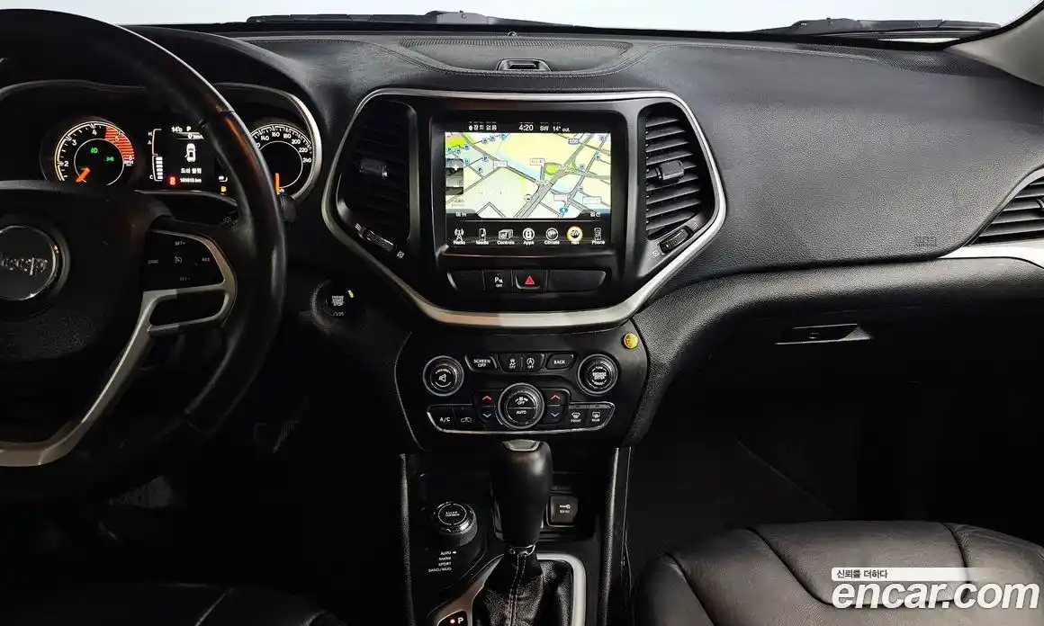 Jeep Cherokee 2017 2.2 гидро в Москве № 1350685, фото 13