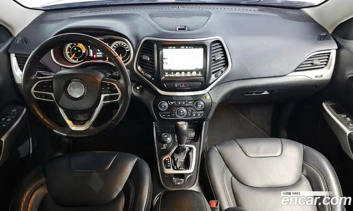 Jeep Cherokee 2017 2.2 гидро в Москве № 1350685, фото 7
