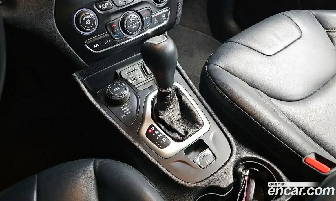 Jeep Cherokee 2017 2.2 гидро в Москве № 1350685, фото 9