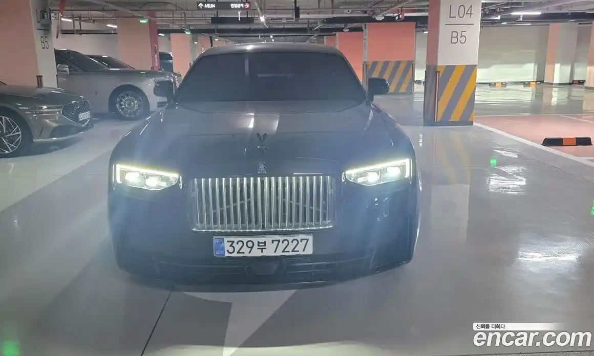 Rolls-Royce Ghost 2025 6.8 гидро в Москве № 1351440, фото 3