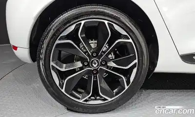 Renault Cilo 2018 1.5 гидро в Москве № 148220, миниатюра 5