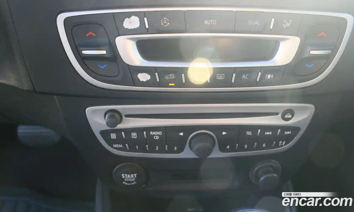 Renault SM3 2010 1.6 гидро в Москве № 153114, фото 13