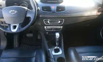 Renault SM3 2010 1.6 гидро в Москве № 153114, миниатюра 7