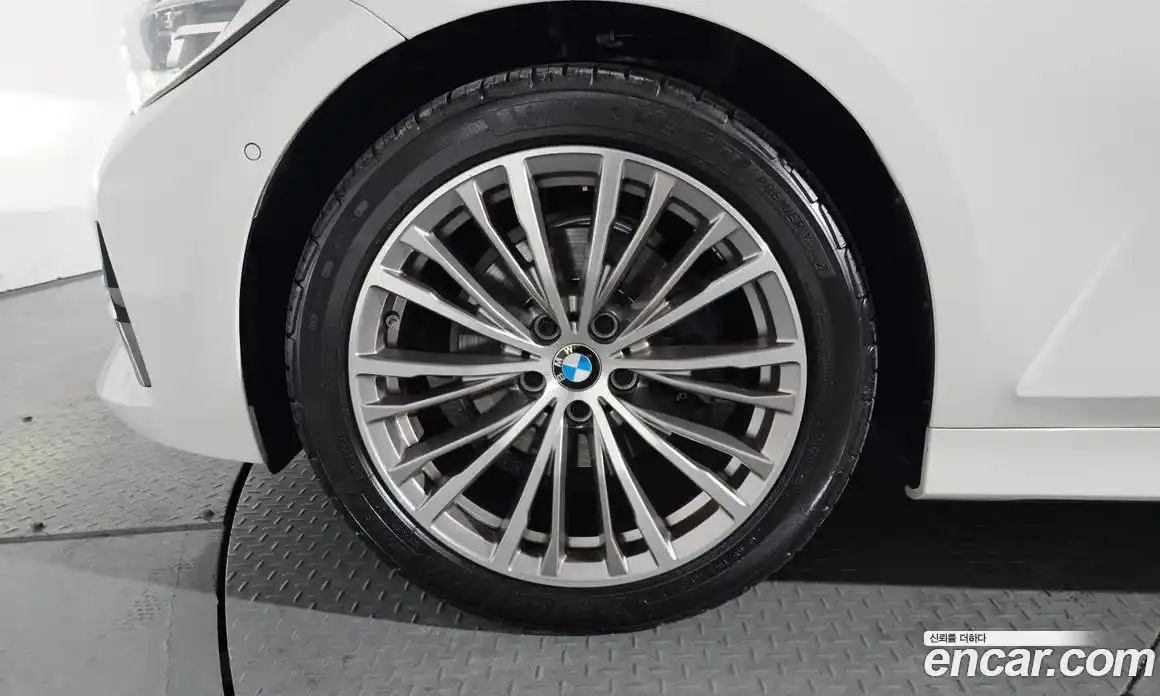 BMW 3-Series 2019 2.0 гидро в Москве № 157537, фото 4