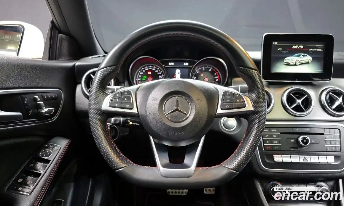 Mercedes-Benz CLA-Class 2017 2.0 гидро в Москве № 161898, фото 13