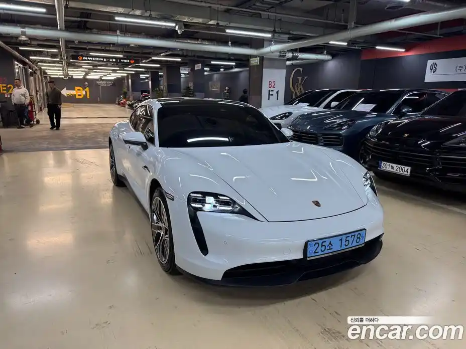 Porsche Taycan 2024 0.1 гидро в Москве № 165108, фото 19