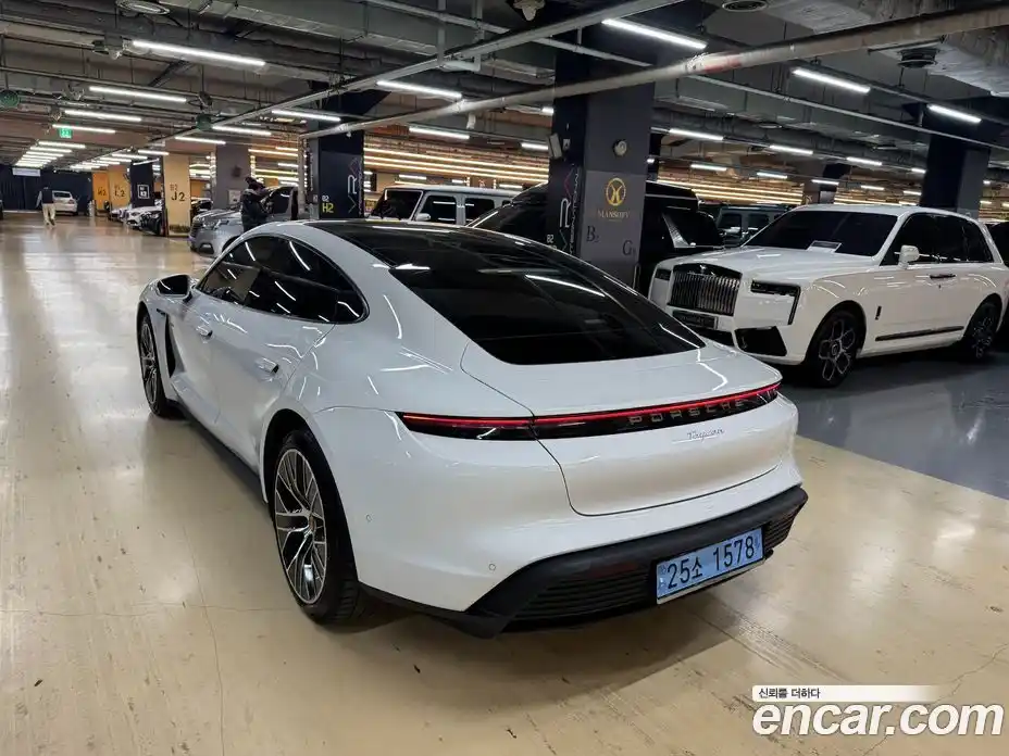 Porsche Taycan 2024 0.1 гидро в Москве № 165108, фото 20