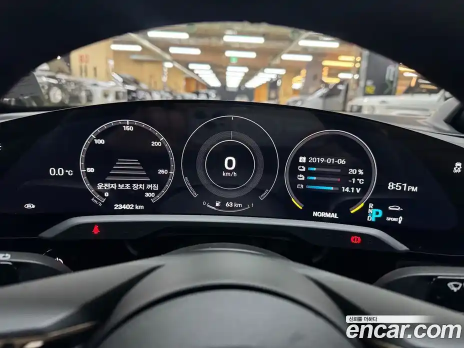 Porsche Taycan 2024 0.1 гидро в Москве № 165108, фото 8