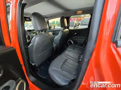 Jeep Renegade 2017 2.4 гидро в Москве № 170056, миниатюра 12