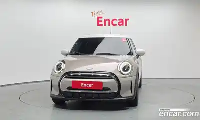 Mini Cooper 2023 1.5 гидро в Москве № 221669, миниатюра 3