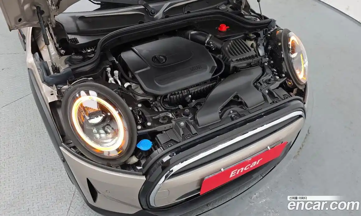 Mini Cooper 2023 1.5 гидро в Москве № 221669, фото 6