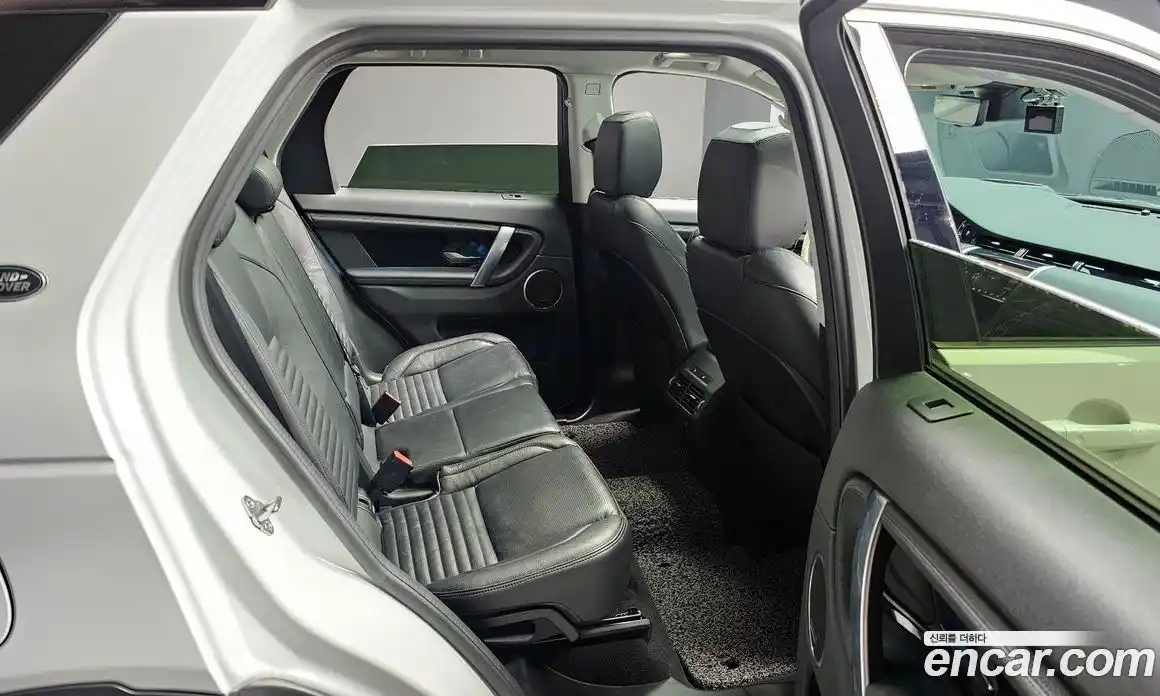 Land Rover Discovery Sport 2020 2.0 гидро в Москве № 231294, фото 12