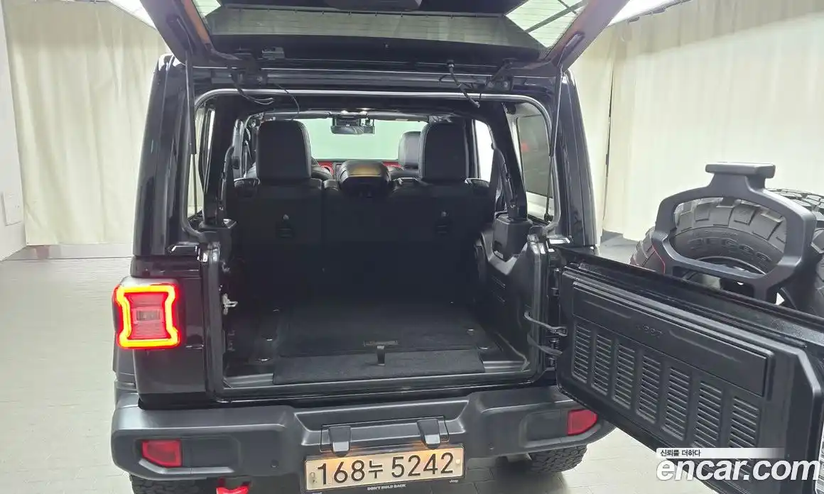 Jeep Wrangler 2020 2.0 гидро в Москве № 232384, фото 20