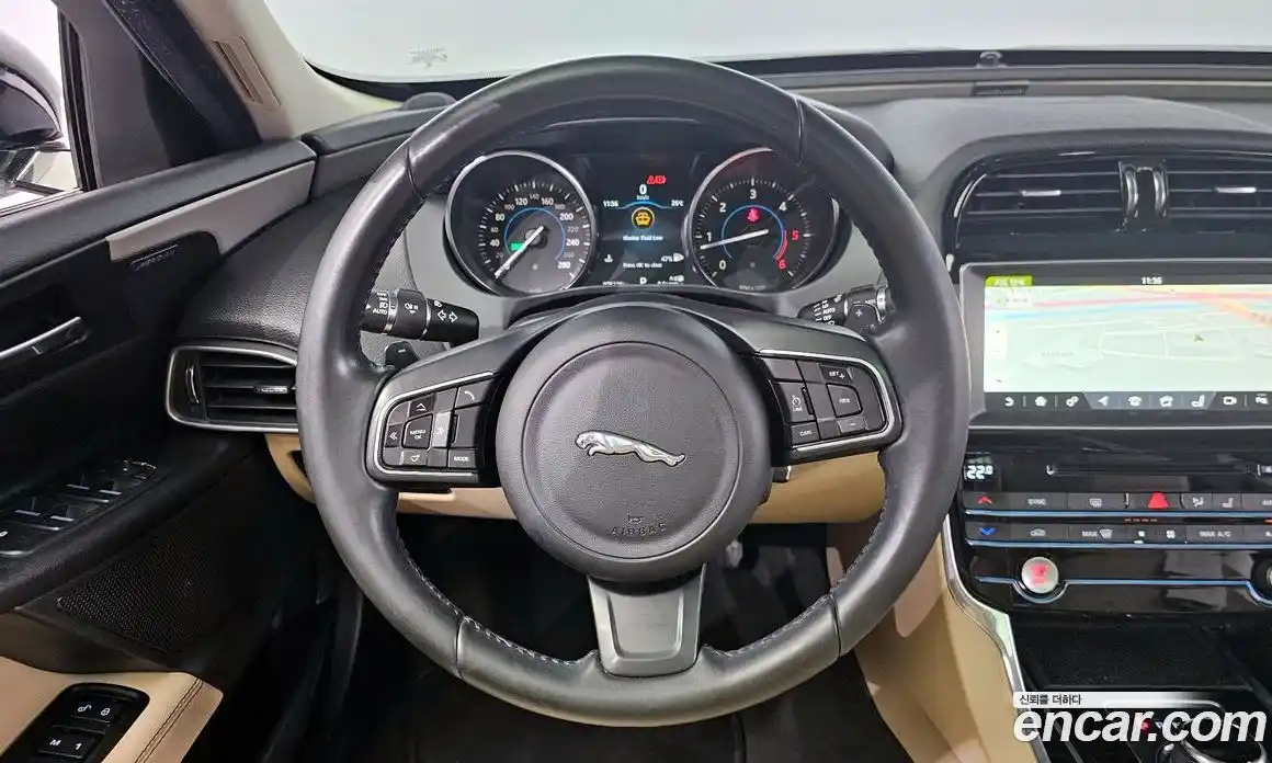 Jaguar XE 2017 2.0 гидро в Москве № 256088, фото 13