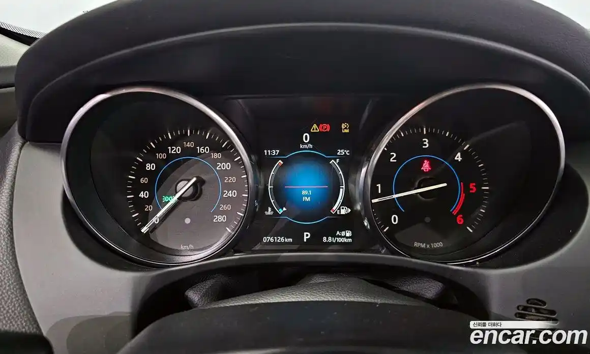 Jaguar XE 2017 2.0 гидро в Москве № 256088, фото 8