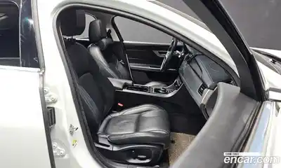 Jaguar XF 2018 2.0 гидро в Москве № 256096, миниатюра 11