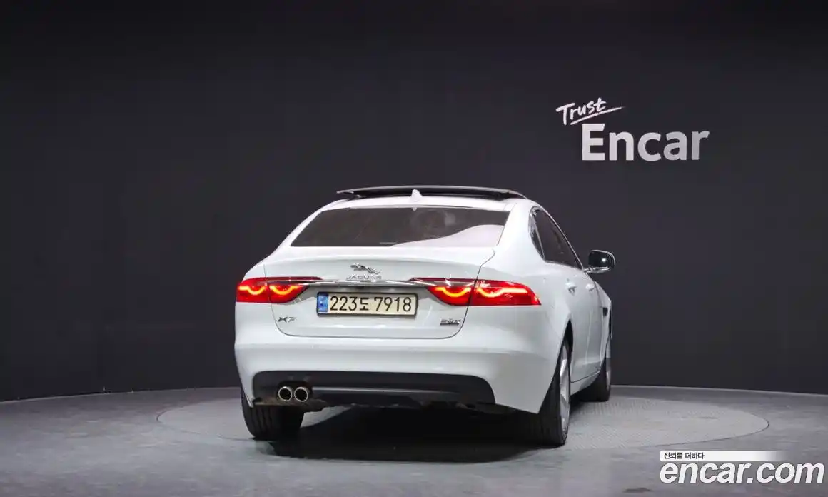 Jaguar XF 2018 2.0 гидро в Москве № 256096, фото 4