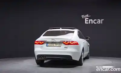 Jaguar XF 2018 2.0 гидро в Москве № 256096, миниатюра 4