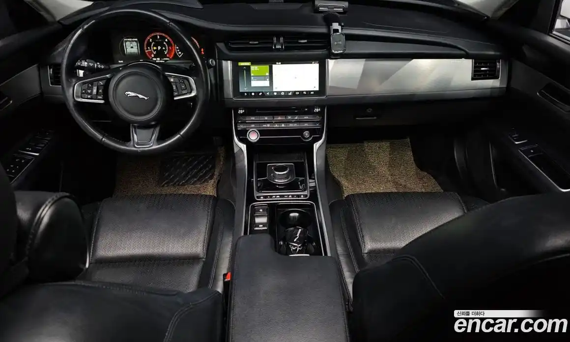 Jaguar XF 2018 2.0 гидро в Москве № 256096, фото 7