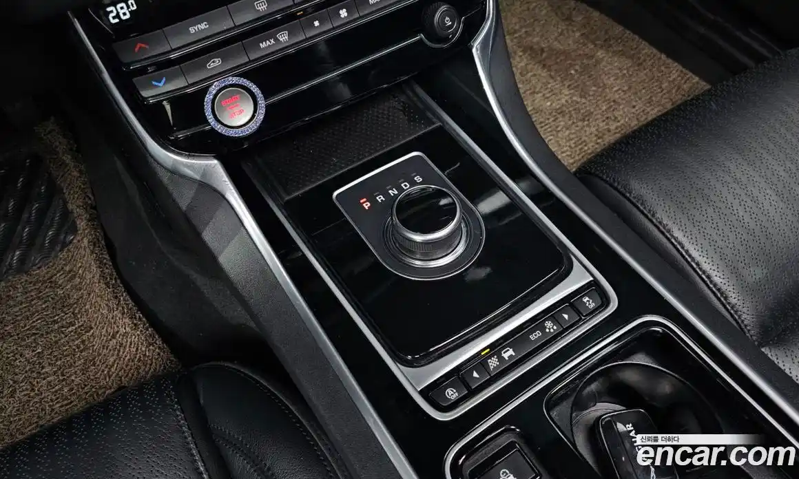 Jaguar XF 2018 2.0 гидро в Москве № 256096, фото 9