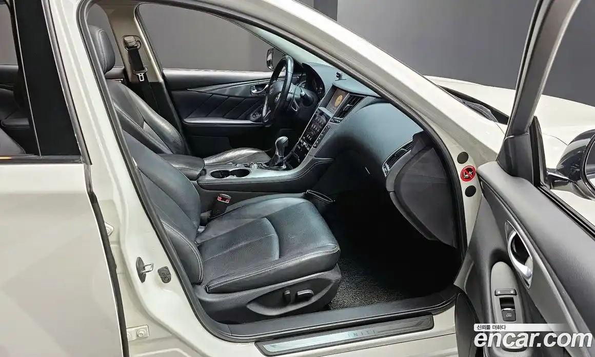 Infiniti Q50 2016 2.1 гидро в Москве № 256194, фото 11