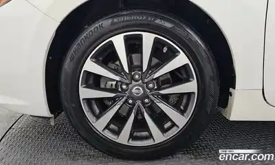 Nissan Altima 2017 2.5 гидро в Москве № 285046, миниатюра 5