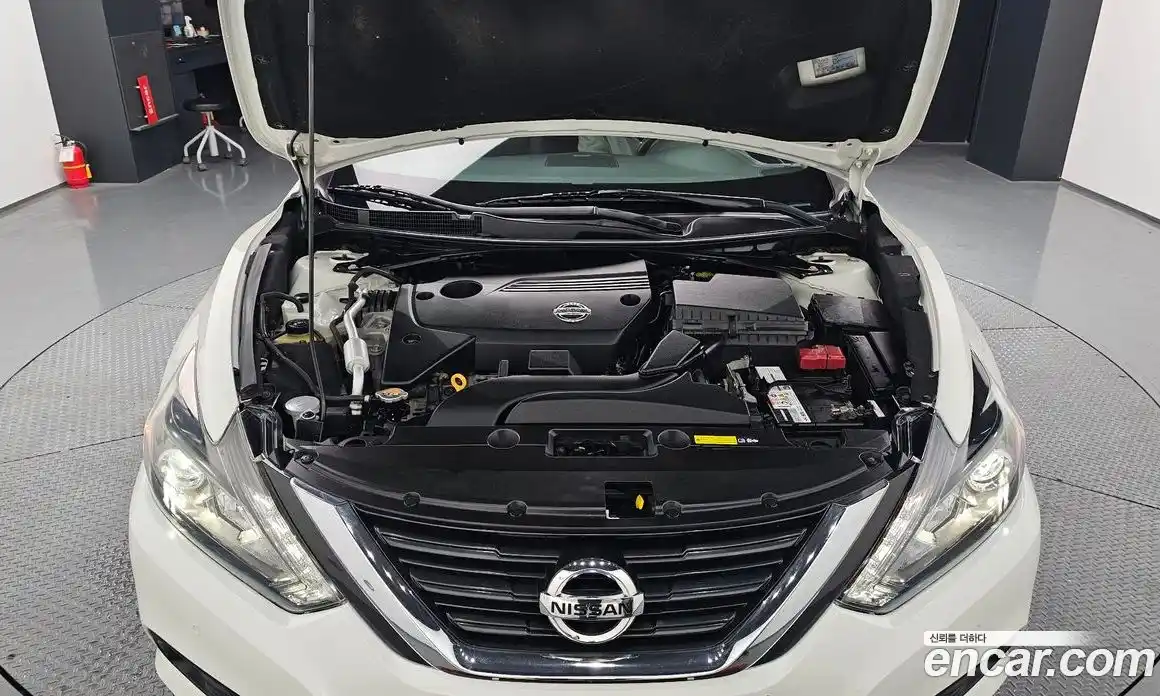 Nissan Altima 2017 2.5 гидро в Москве № 285046, фото 6