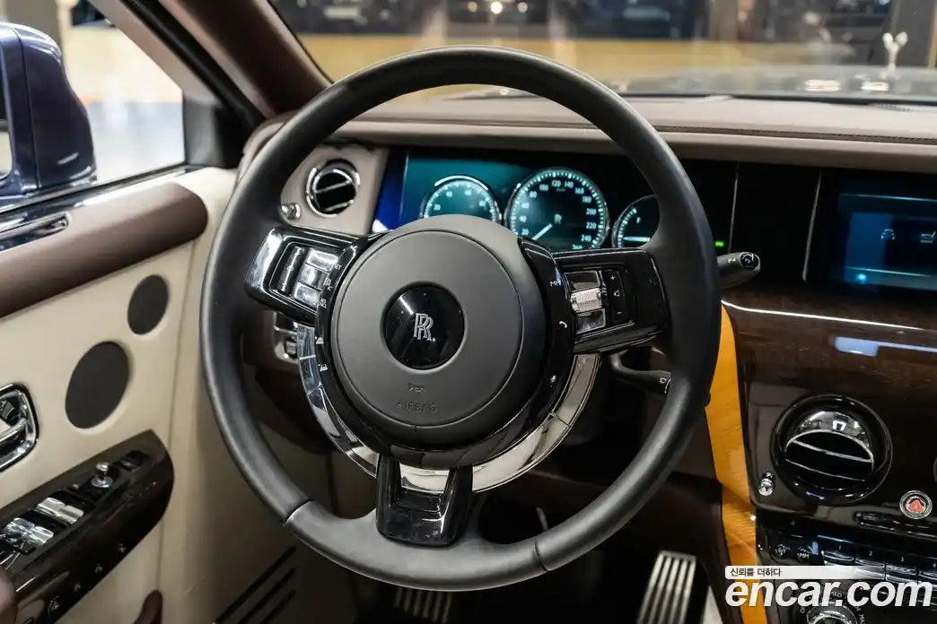 Rolls-Royce Phantom 2018 6.7 гидро в Москве № 407371, фото 8