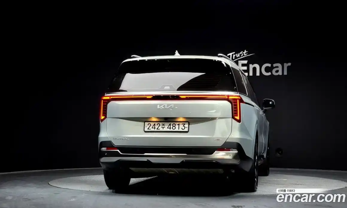 Kia Canival 2024 1.6 гидро в Москве № 56173, фото 3