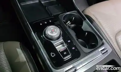 Kia Canival 2024 1.6 гидро в Москве № 56173, миниатюра 8