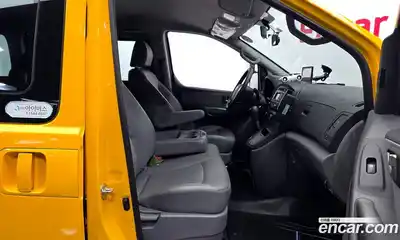 Hyundai Starex 2019 2.4 Автомат в Москве № 1317993, миниатюра 12