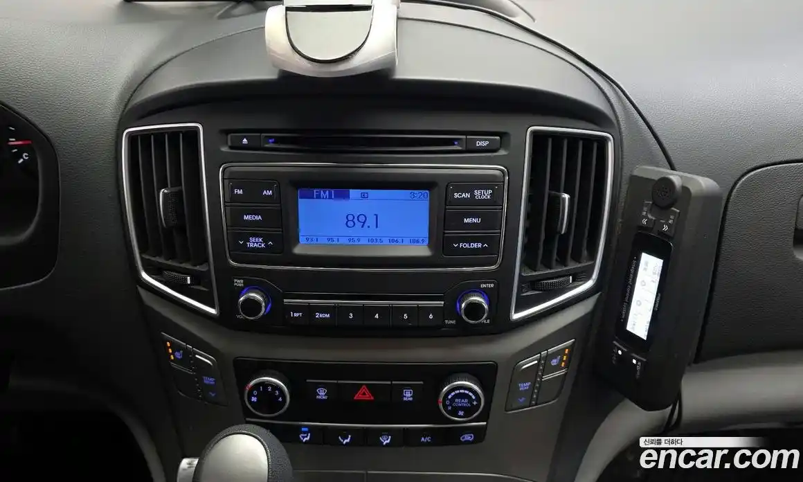 Hyundai Starex 2019 2.4 Автомат в Москве № 1317993, фото 16