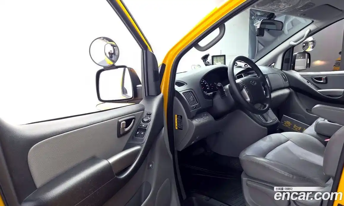 Hyundai Starex 2019 2.4 Автомат в Москве № 1317993, фото 10