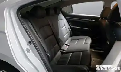 Hyundai Avante 2019 1.6 гидро в Москве № 1318021, миниатюра 11