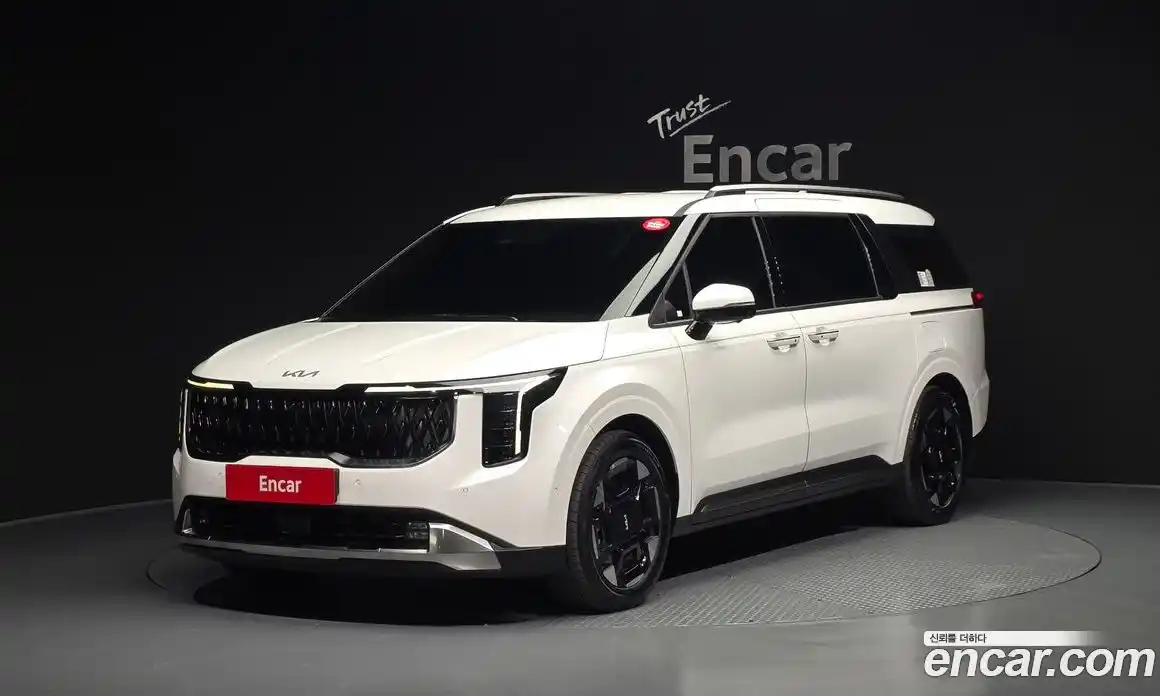 Kia Canival 2024 2.2 Автомат в Москве № 1318409, фото 1