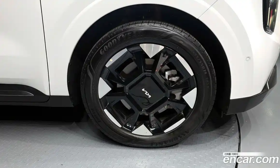 Kia Canival 2024 2.2 Автомат в Москве № 1318409, фото 5