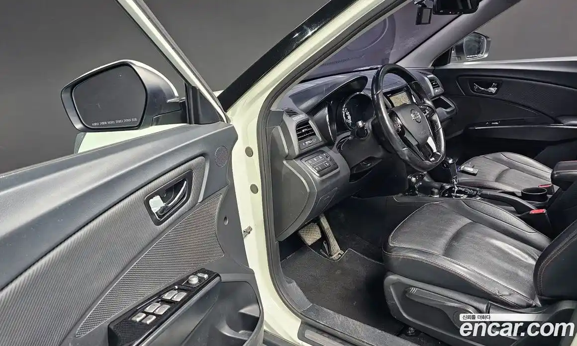 SsangYong TIBOLI 2016 1.6 Автомат в Москве № 1319620, фото 12