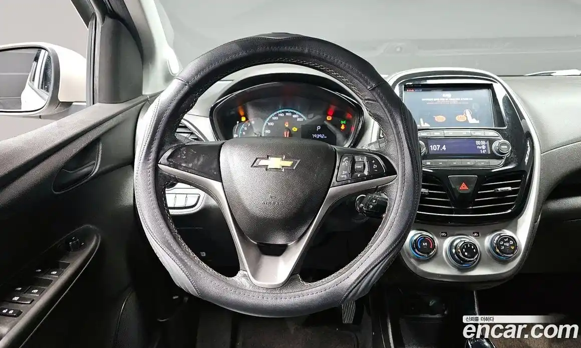 Chevrolet Spark 2016 1.0 гидро в Москве, фото 13