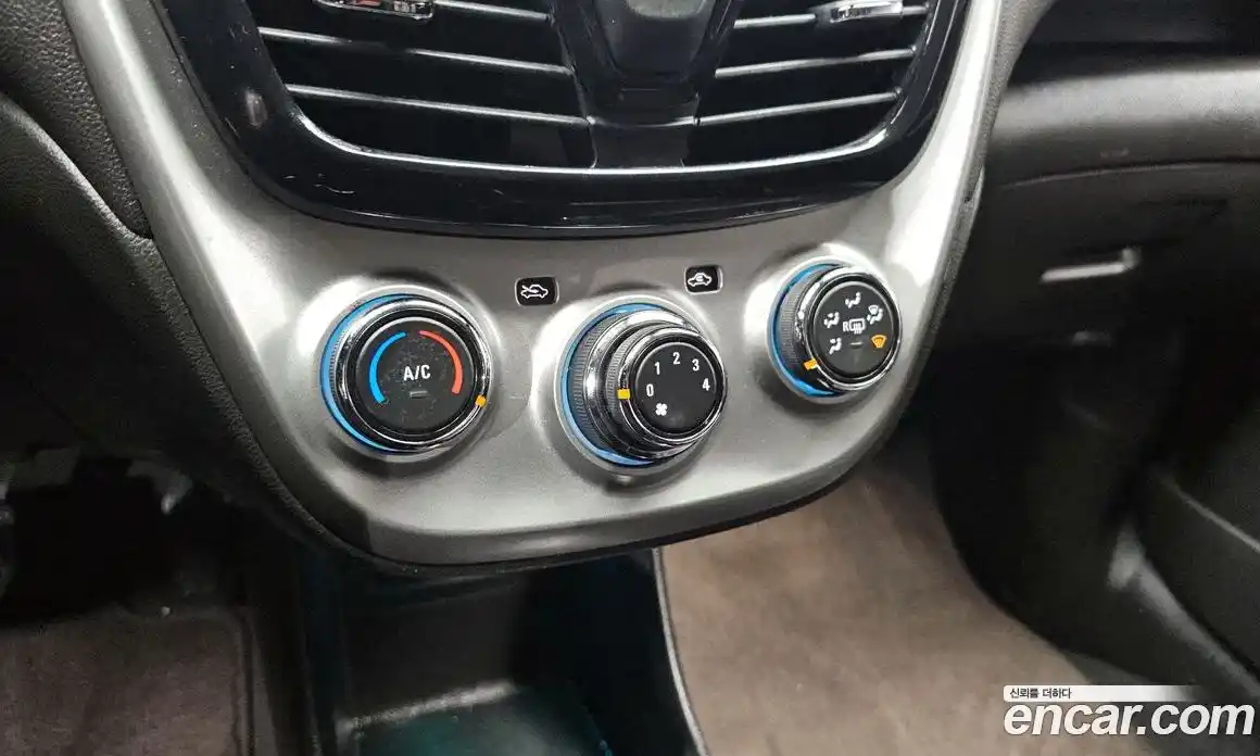 Chevrolet Spark 2016 1.0 гидро в Москве, фото 17